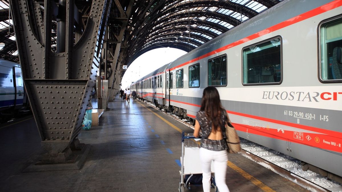 Bez testu ani krok. Mezi Římem a Milánem začnou jezdit „covid-free“ vlaky